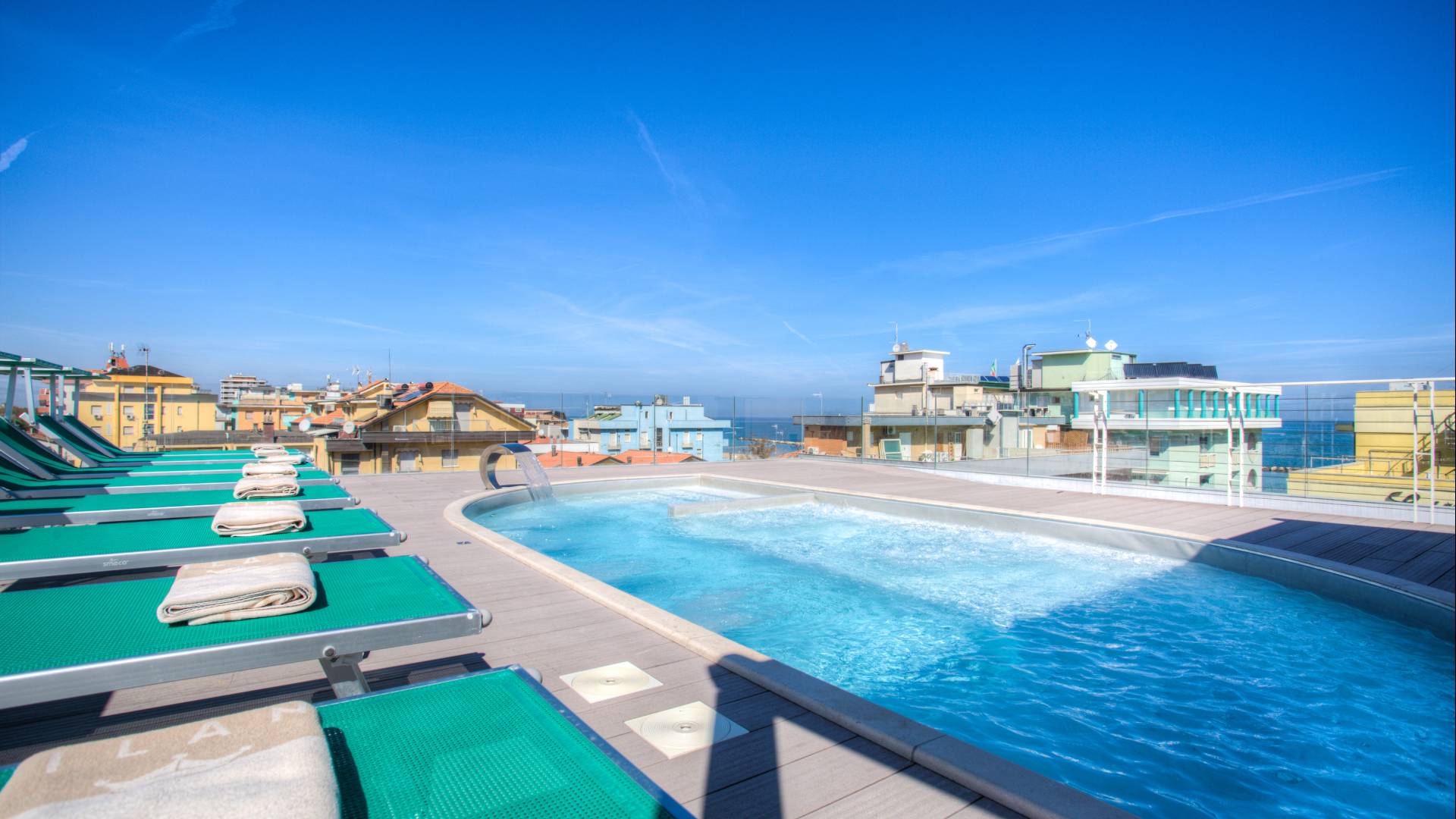 Milano Suite - Piscine