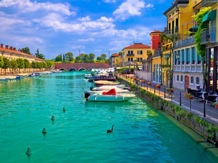 Peschiera del Garda © Adobe Stock