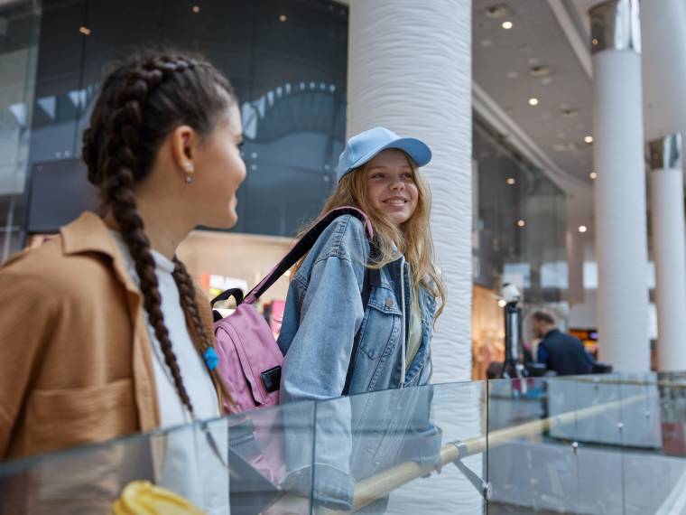 teenage-girls © Envato