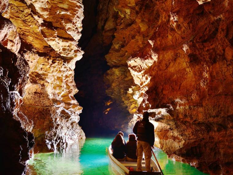 Barque Padirac © D. Butaeye-SES de Padirac