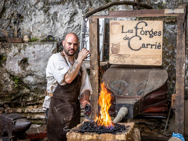 Village troglodytique de la Madeleine © Déclic