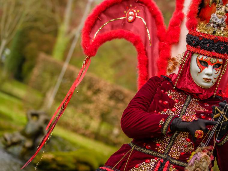 Annevoie, costumés de Venise © WBT - J.P. Remy