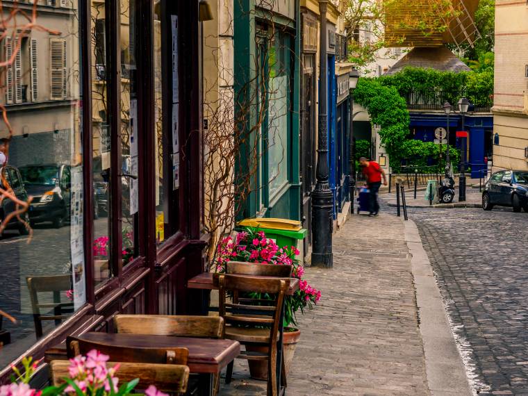 Montmartre  AdobeStock_179812638 (1)