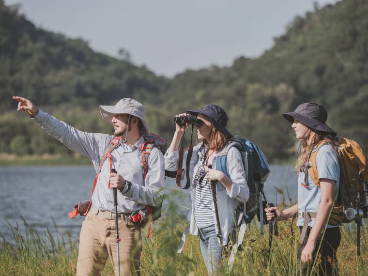 Randonnée lac © Envato