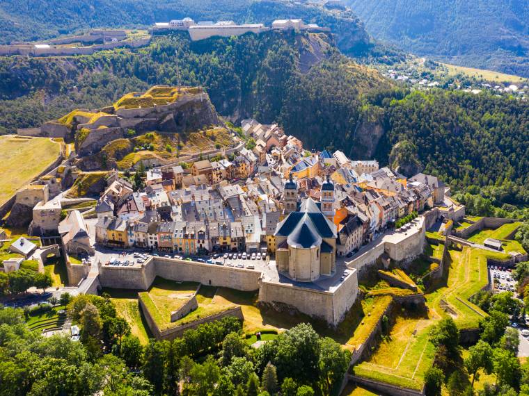 Briançon © AdobeStock_298659898